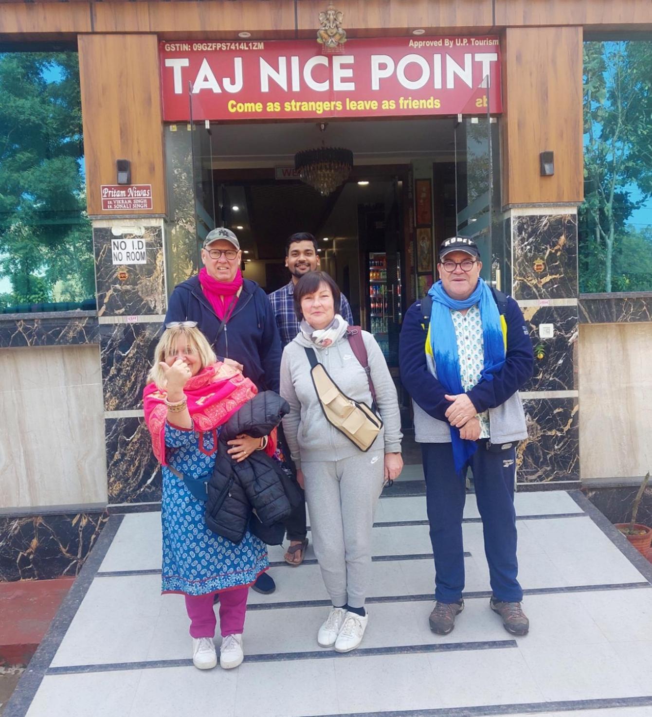Taj Nice Point Manage By Taj Sunrise Group 아그라 외부 사진