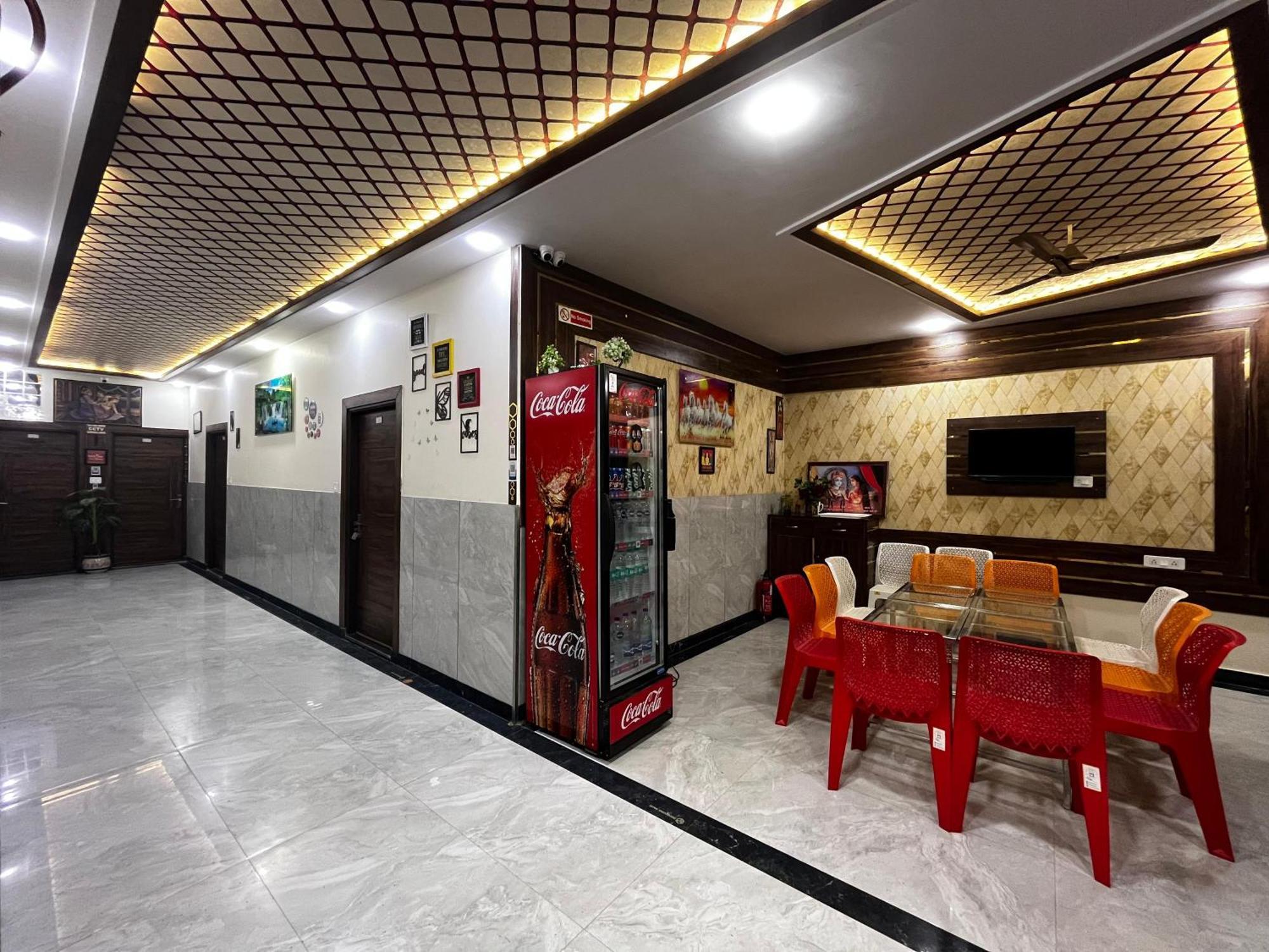 Taj Nice Point Manage By Taj Sunrise Group 아그라 외부 사진