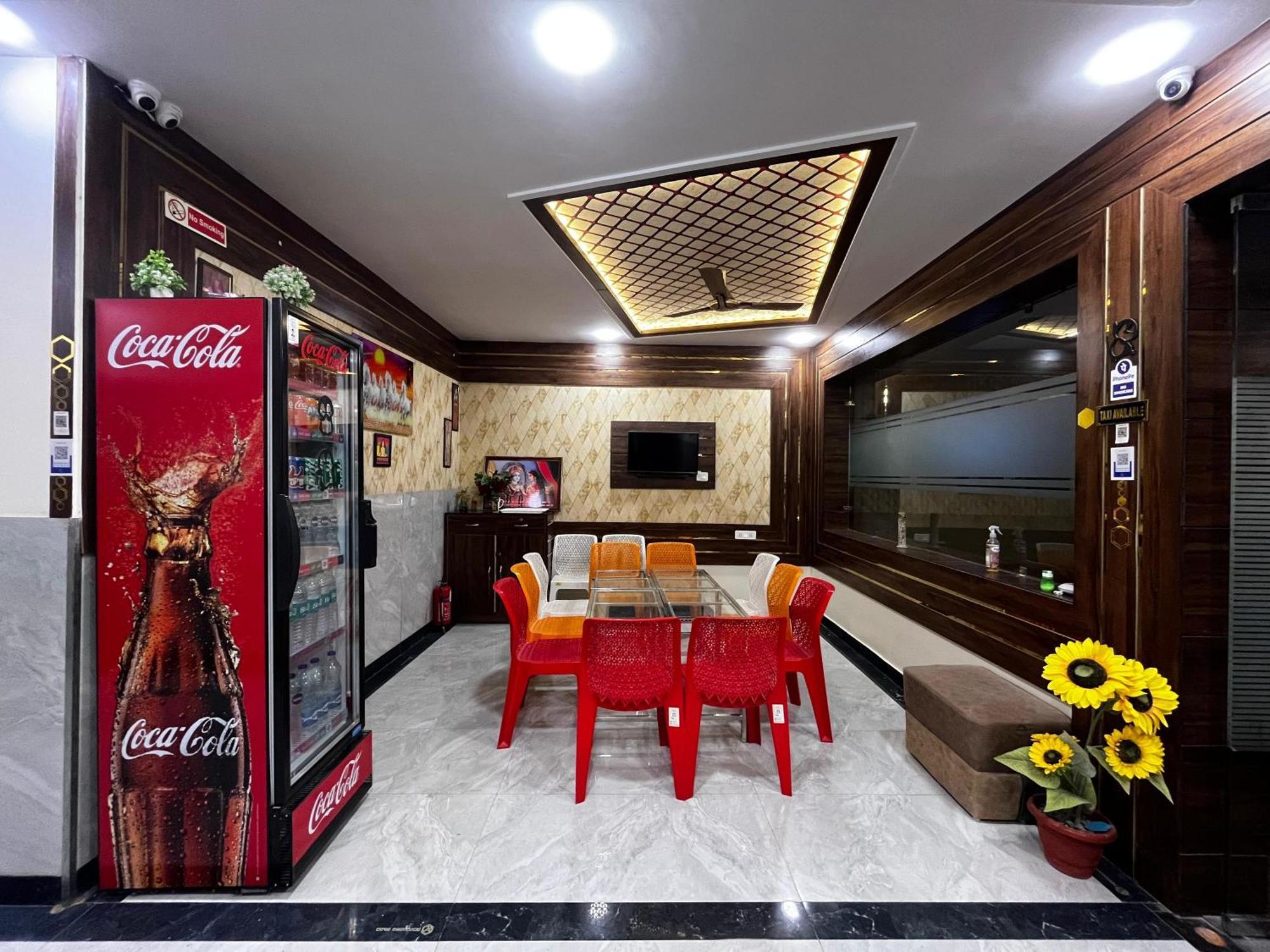 Taj Nice Point Manage By Taj Sunrise Group 아그라 외부 사진