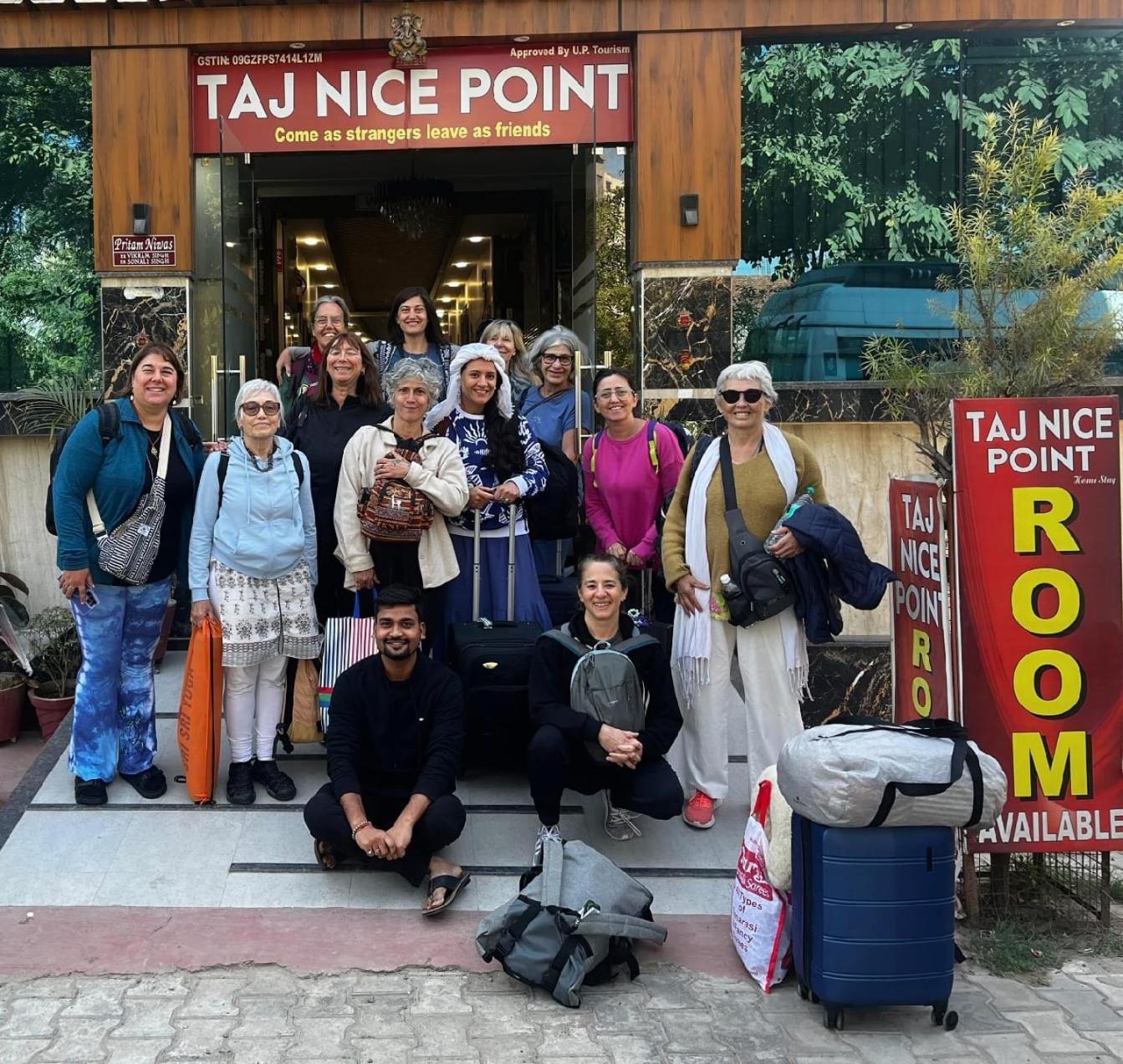 Taj Nice Point Manage By Taj Sunrise Group 아그라 외부 사진