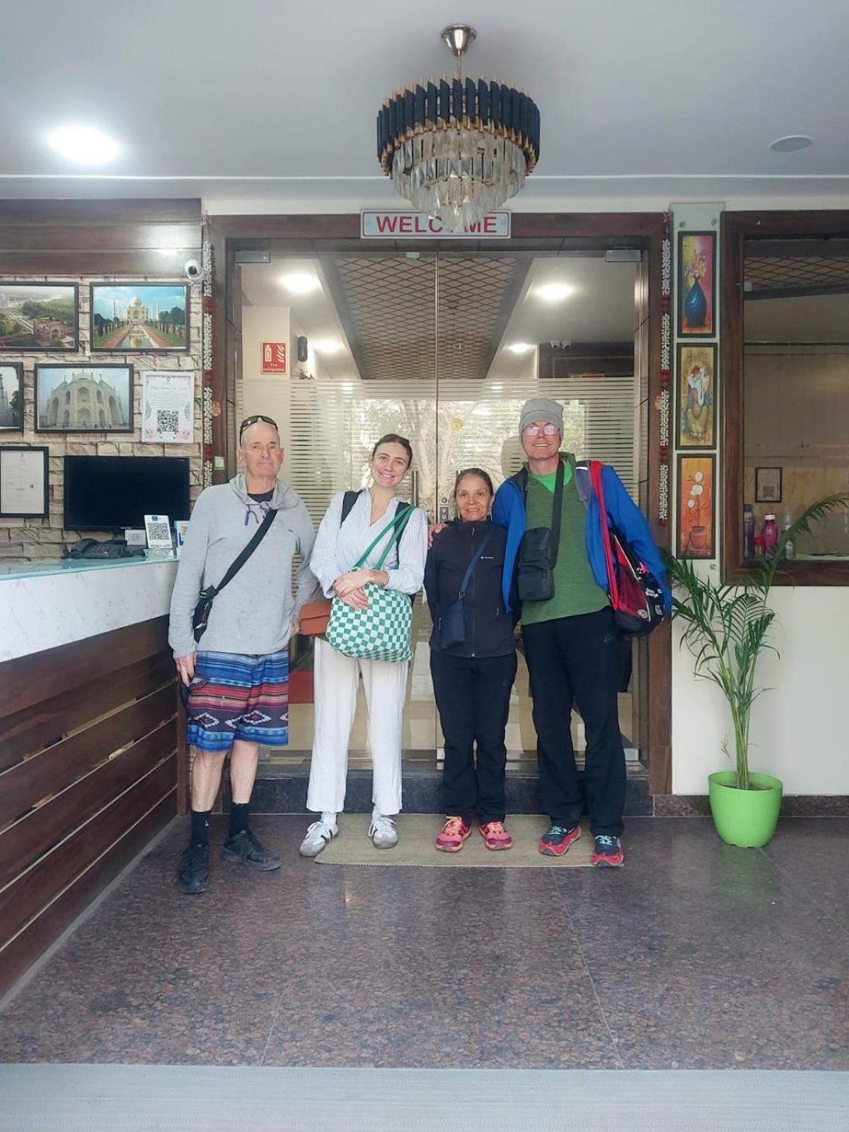 Taj Nice Point Manage By Taj Sunrise Group 아그라 외부 사진